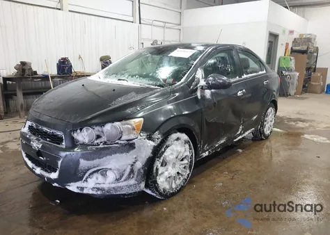 2015 Chevrolet Sonic Lt Auto z USA, uszkodzony, nr VIN 1G1JC5SH1F4130004